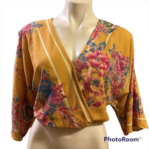 FLYING TOMATO Yellow floral wide sleeve crop top